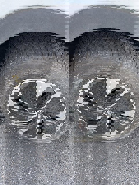 Used 2021 Volkswagen ID.4 Pro S image 2