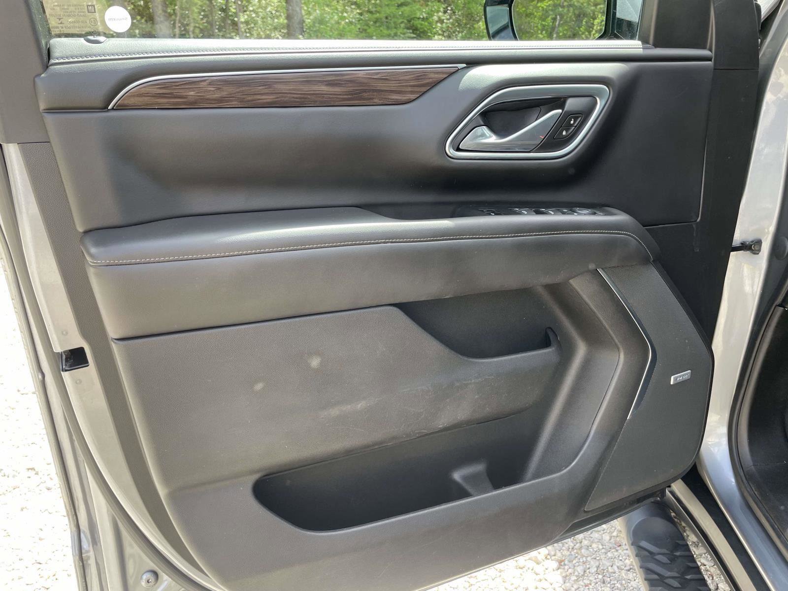 Used 2021 Chevrolet Tahoe Z71 w/ Z71 Signature Package image 5
