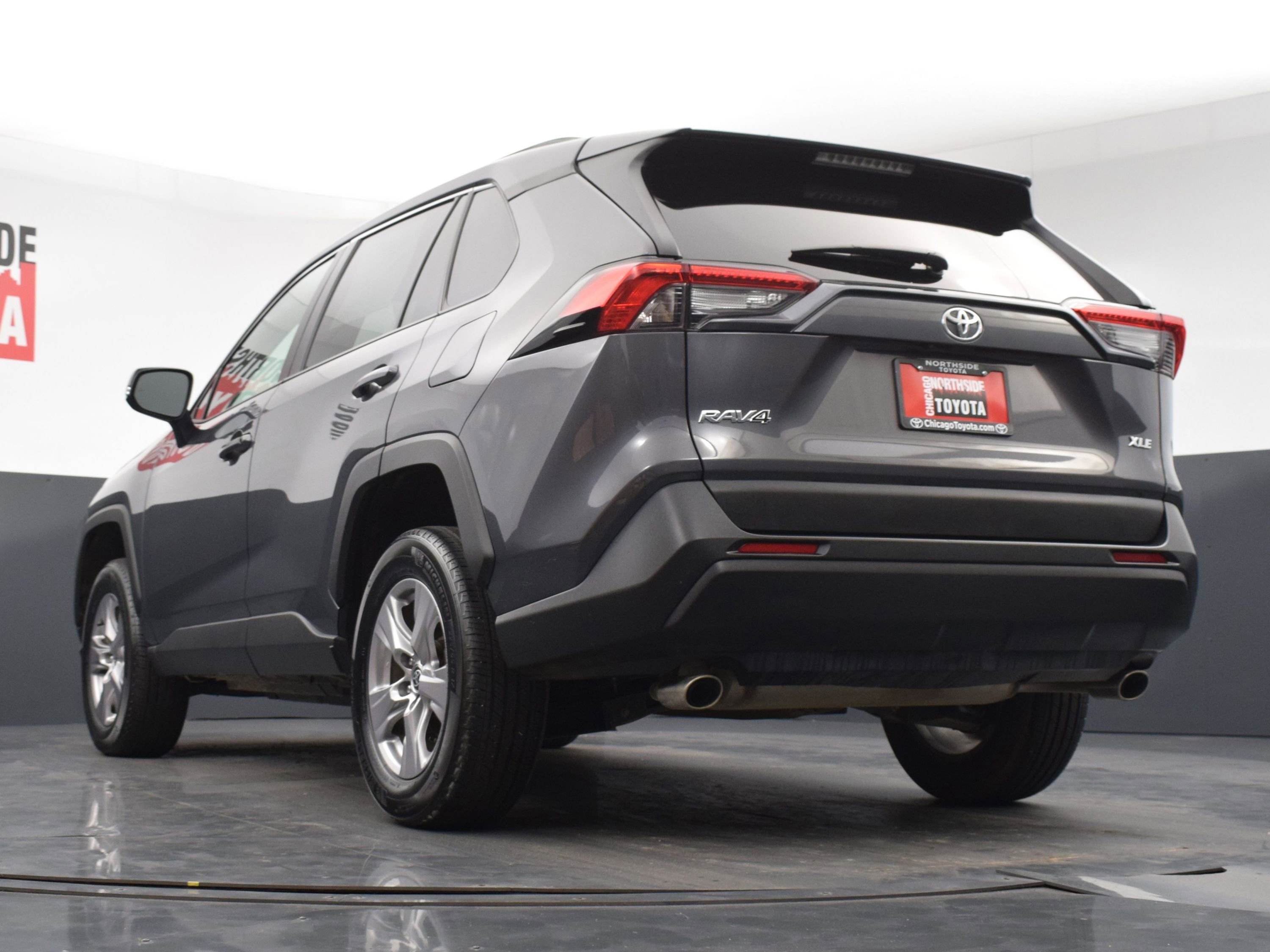 Used 2025 Toyota RAV4 XLE FWD image 26