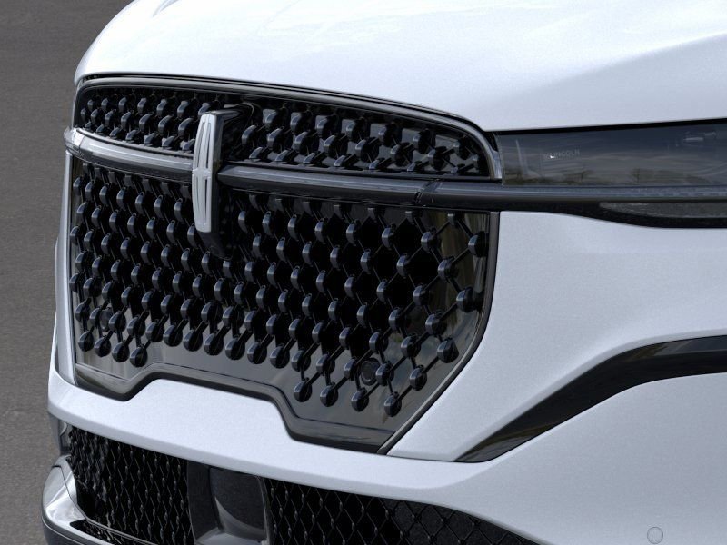 New 2026 Lincoln Nautilus Reserve w/ Jet Appearance Package image 17