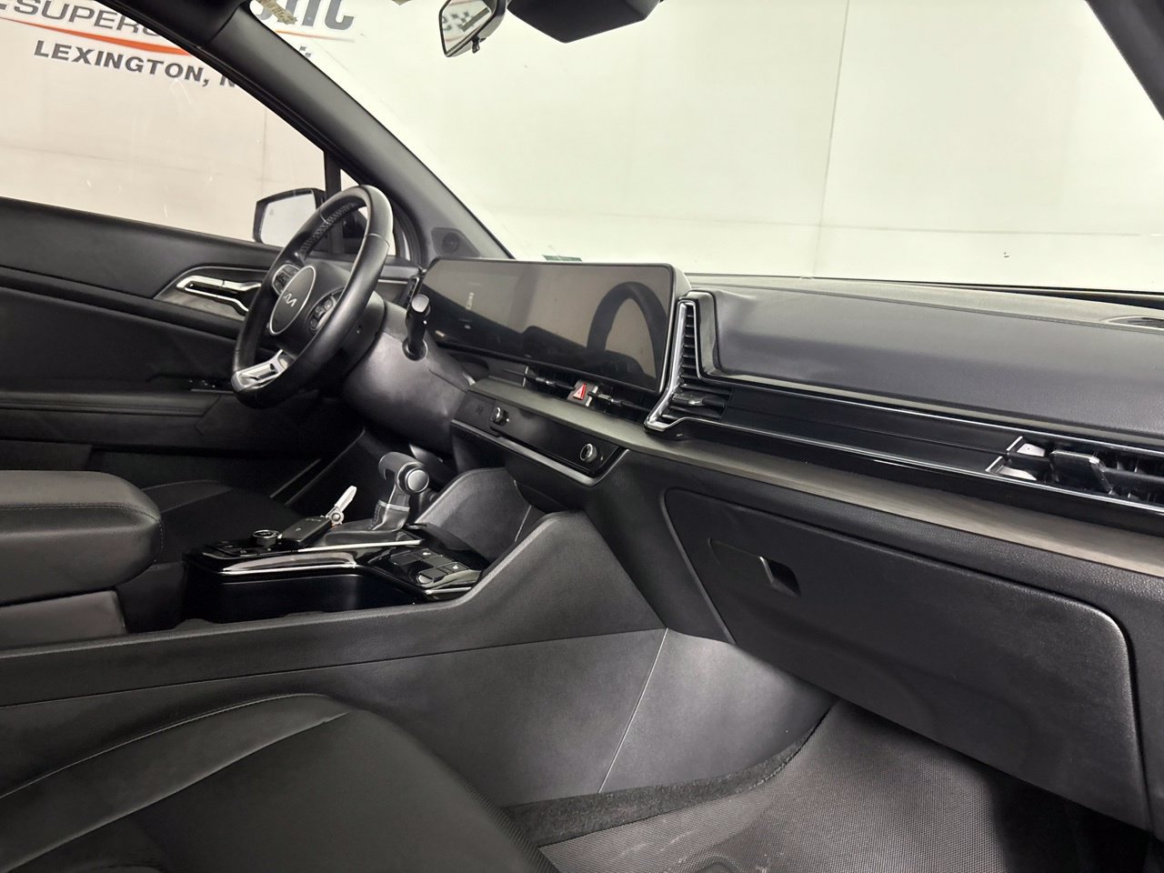 Used 2025 Kia Sportage X-Line w/ Premium Package AWD/4WD image 34