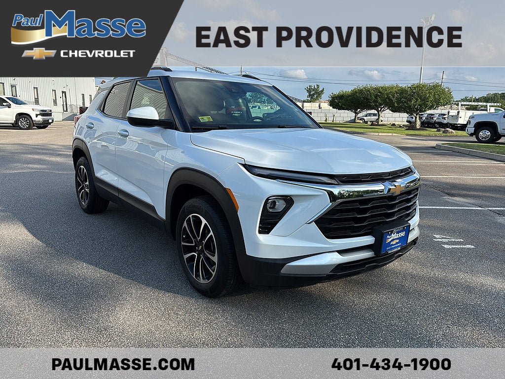 Certified 2024 Chevrolet TrailBlazer LT w/ Convenience Package FWD image 3