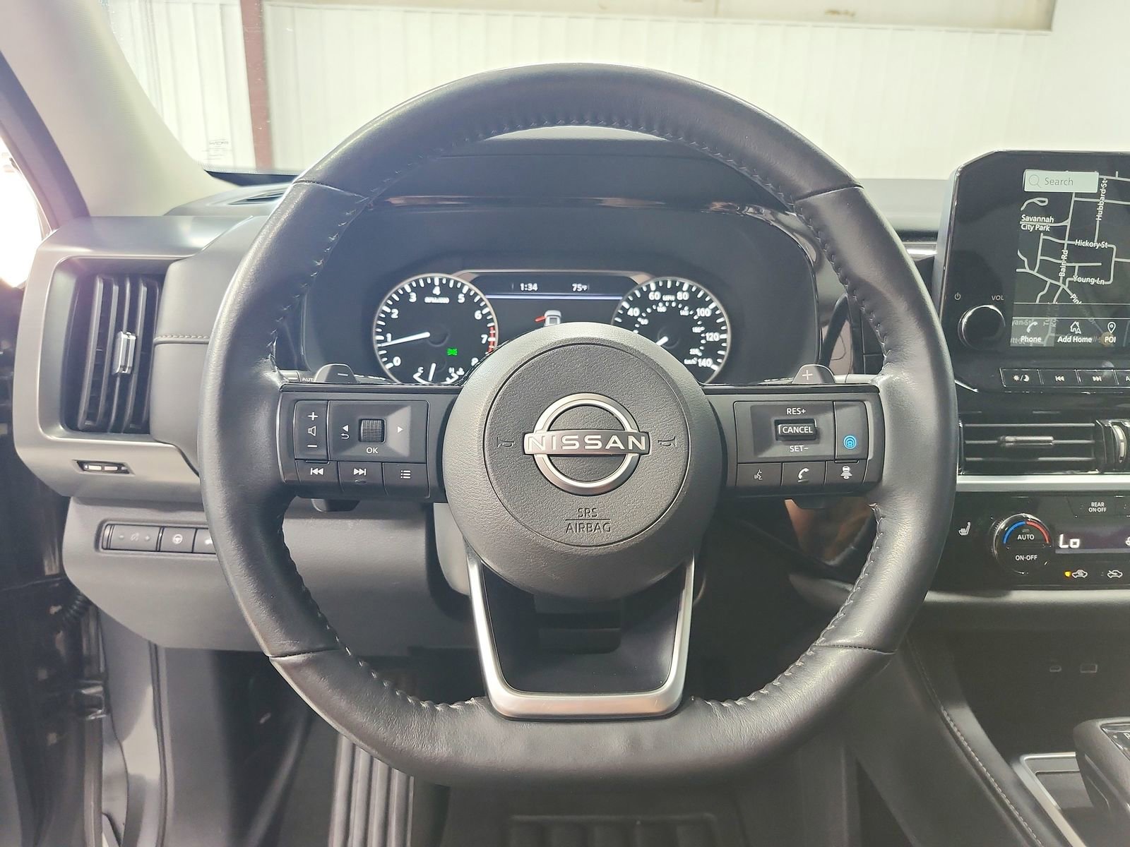 Used 2022 Nissan Pathfinder SL w/ Lighting Package (N92) image 22