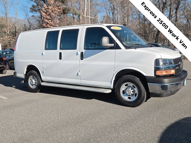 Used 2024 Chevrolet Express 2500 w/ Driver Convenience Package image 3