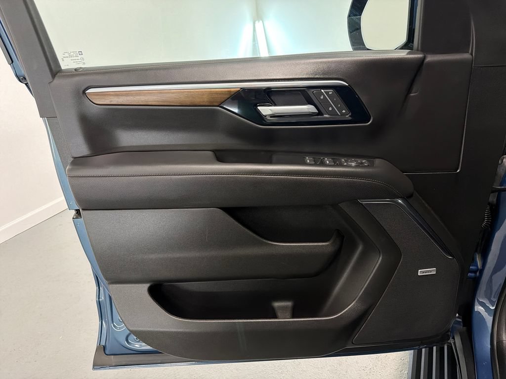 Used 2026 Chevrolet Tahoe High Country RWD image 16