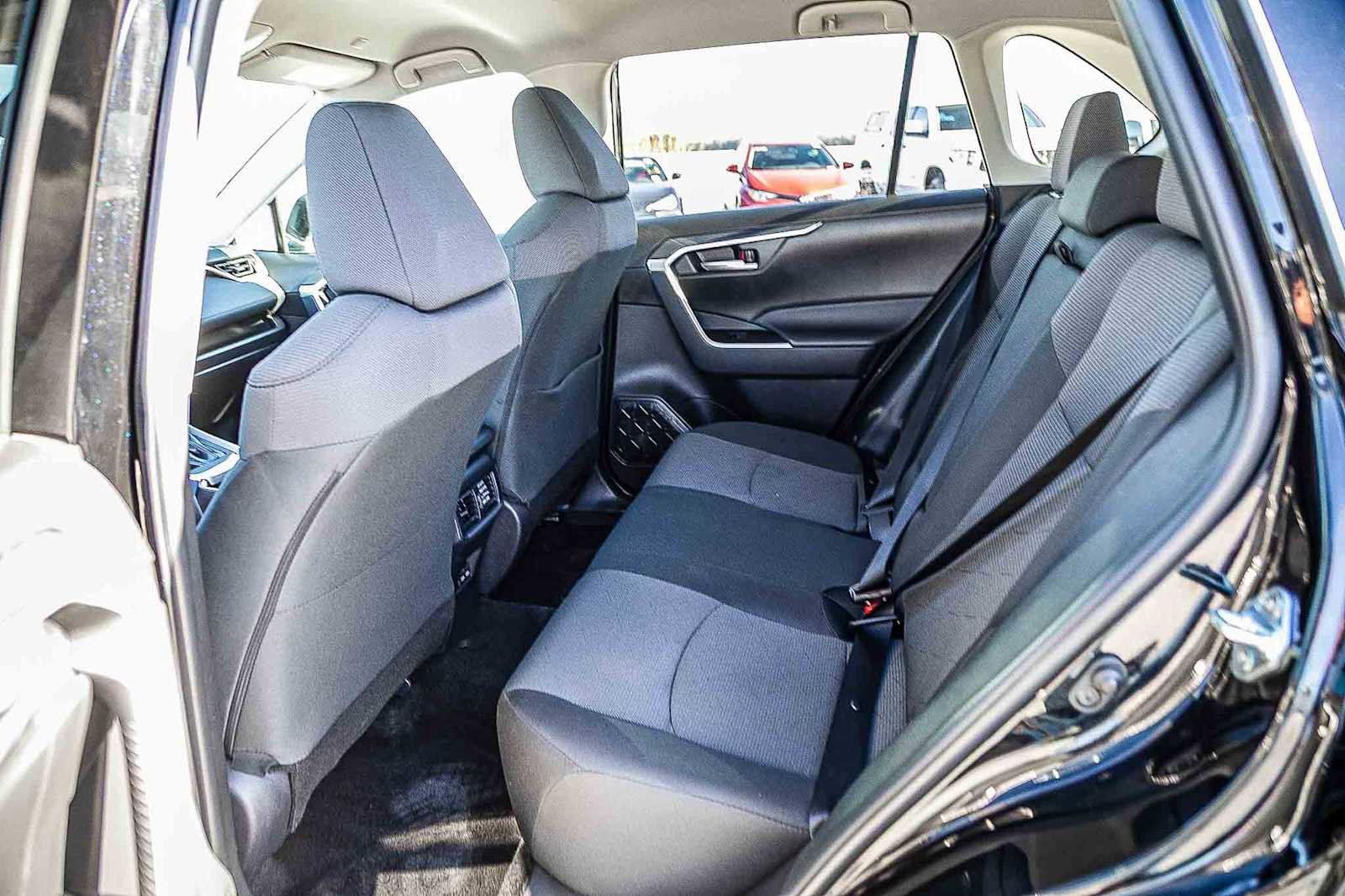 Certified 2025 Toyota RAV4 XLE image 19