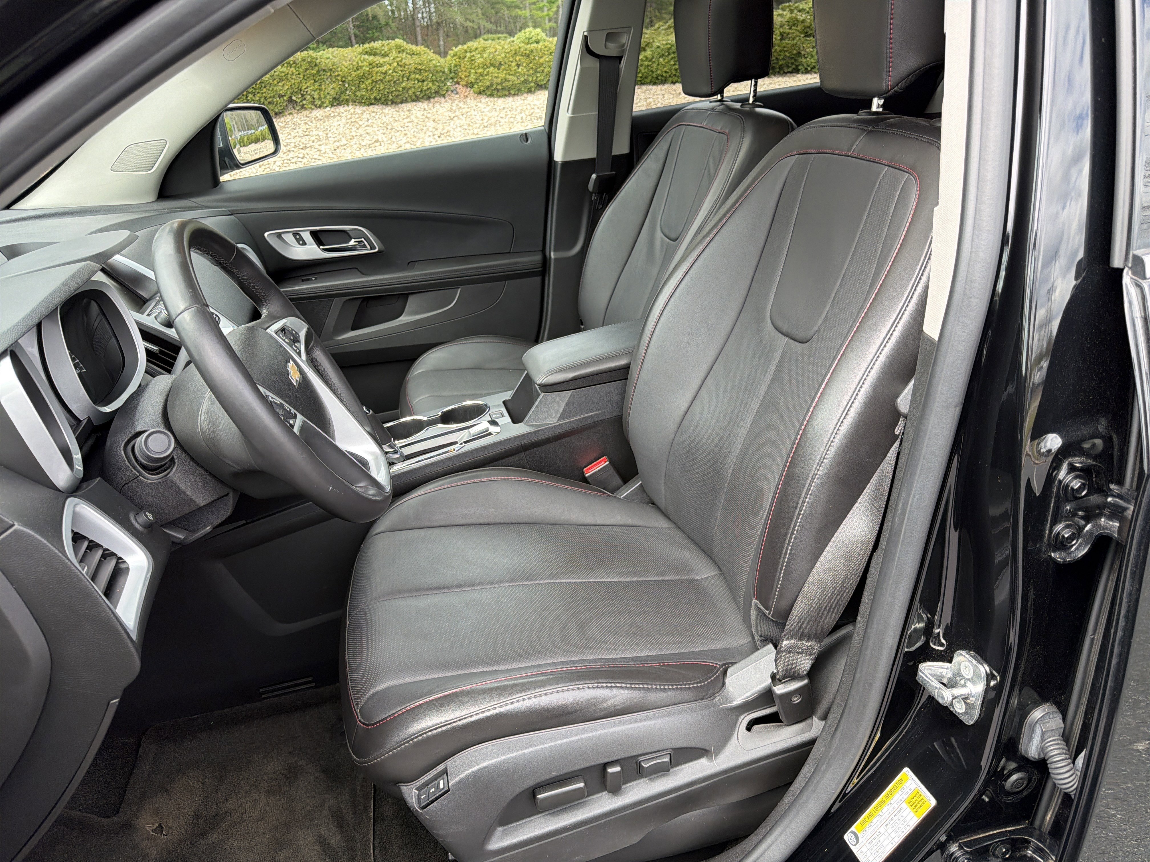 Used 2017 Chevrolet Equinox Premier w/ Enhanced Convenience Package image 9