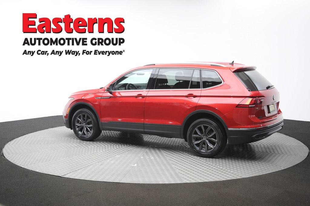 Used 2023 Volkswagen Tiguan SE AWD/4WD image 60