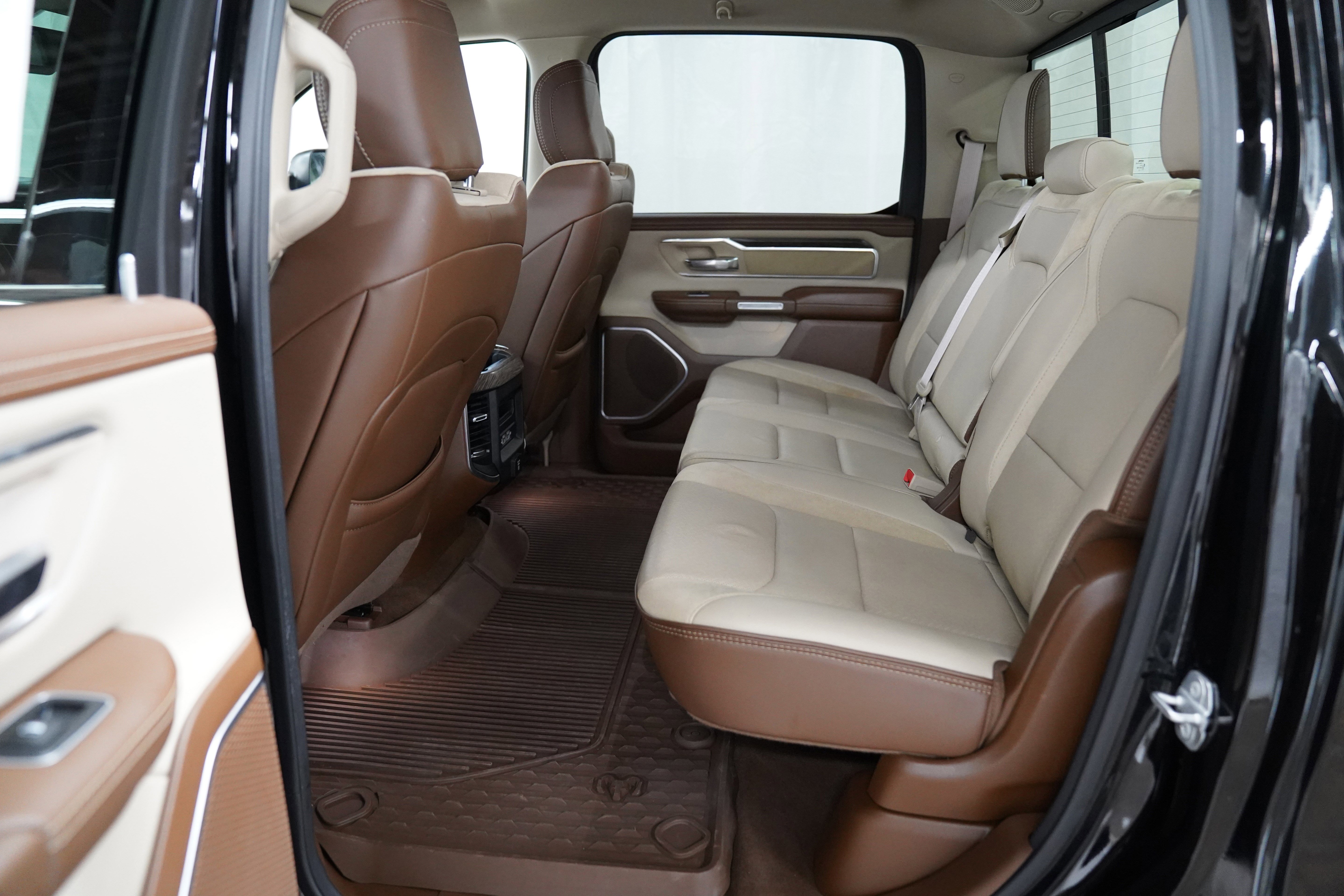 Used 2020 RAM 1500 Laramie video 5