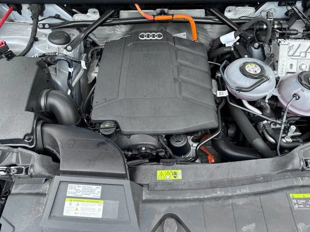 Certified 2024 Audi Q5 e Premium AWD/4WD image 38
