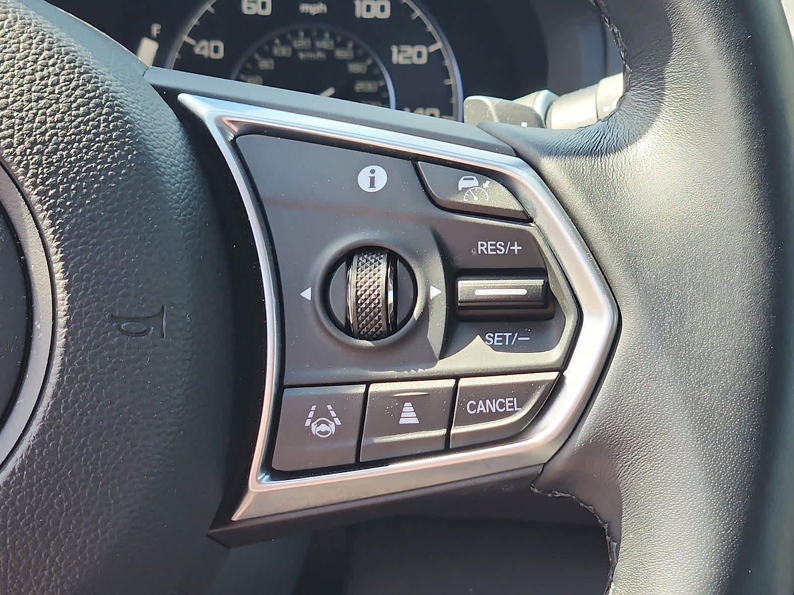 Certified 2024 Acura RDX SH-AWD w/ Technology Package image 23