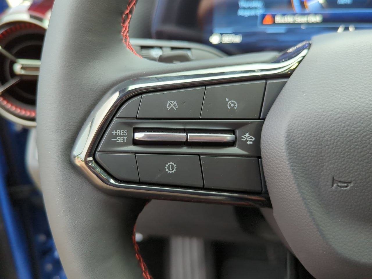 New 2027 Chevrolet Equinox RS w/ Safety and Technology Package FWD image 11