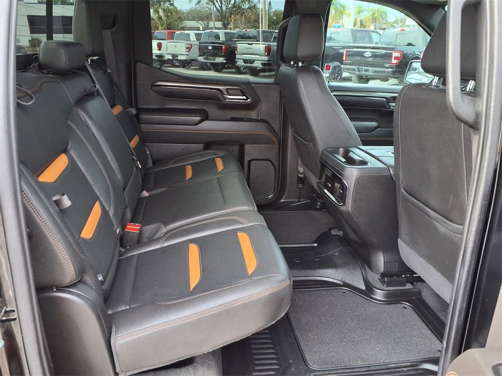 Used 2022 GMC Sierra 1500 AT4 w/ AT4 Preferred Package image 17
