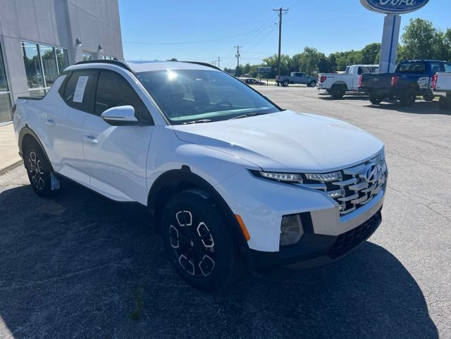 Used 2022 Hyundai Santa Cruz SEL Premium w/ Cargo Package AWD/4WD image 3