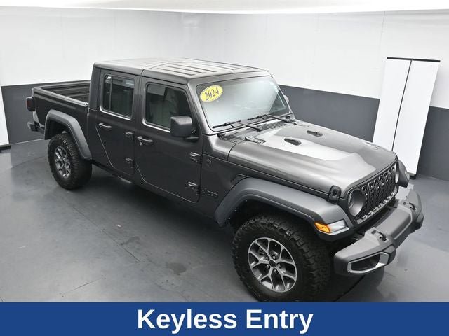 Used 2024 Jeep Gladiator Sport AWD/4WD image 20