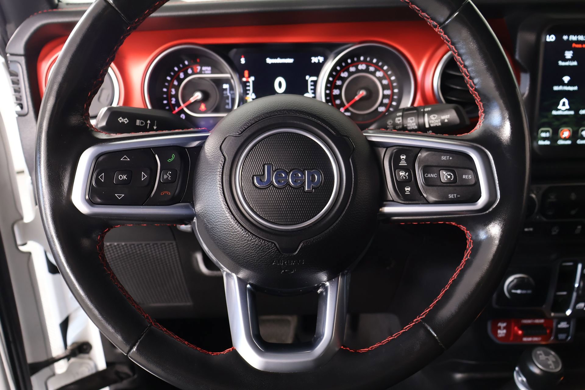 Used 2021 Jeep Wrangler Unlimited Rubicon AWD/4WD image 3