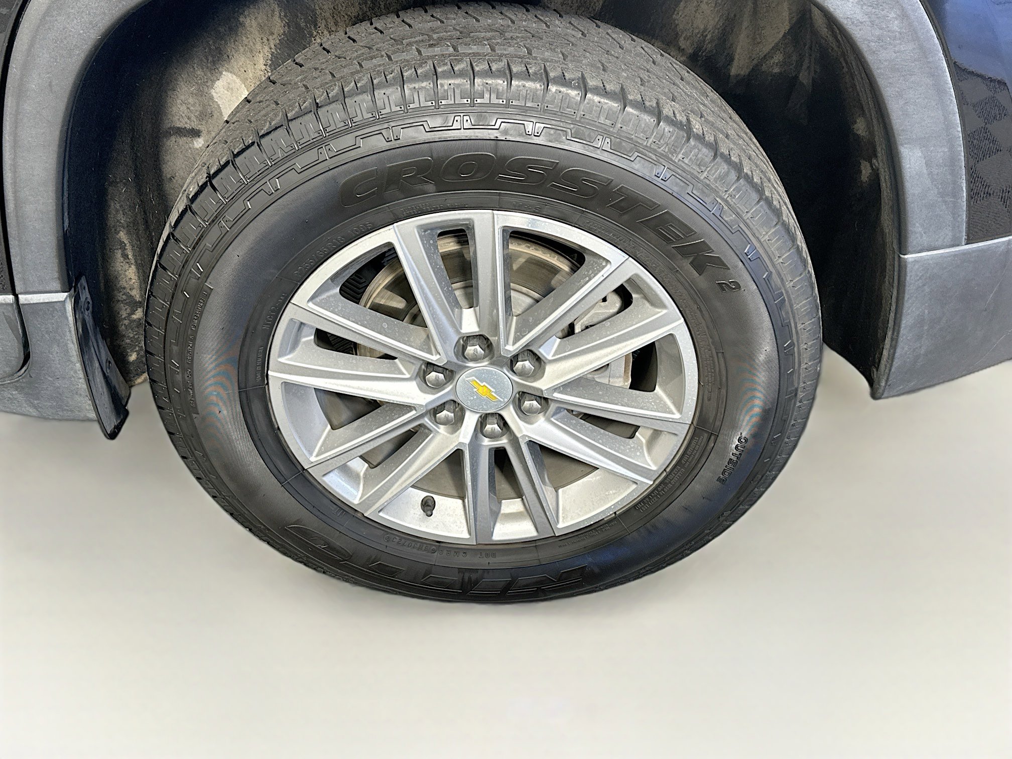 Used 2022 Chevrolet Traverse LT image 11