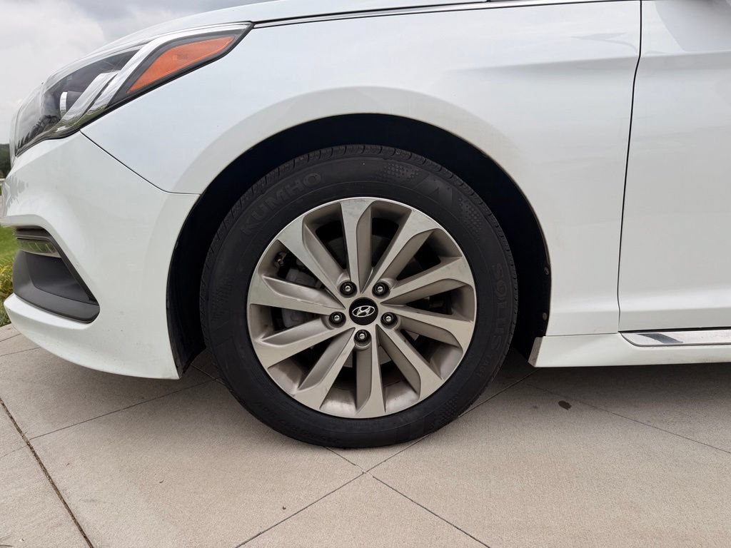 Used 2017 Hyundai Sonata Sport w/ Value Edition Package 02 FWD image 14