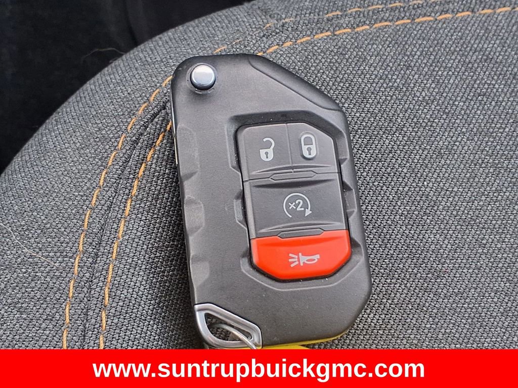 Used 2024 Jeep Wrangler Unlimited Sahara image 20