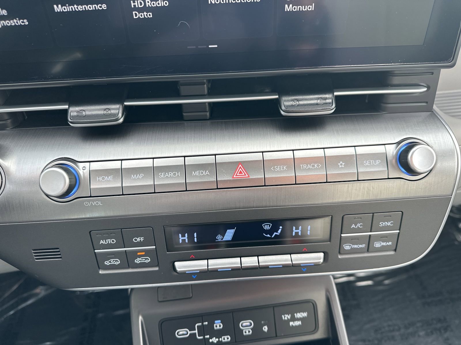 Used 2025 Hyundai Kona Limited image 54