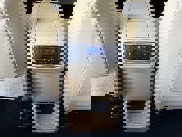 Used 2019 Toyota Highlander XLE image 17