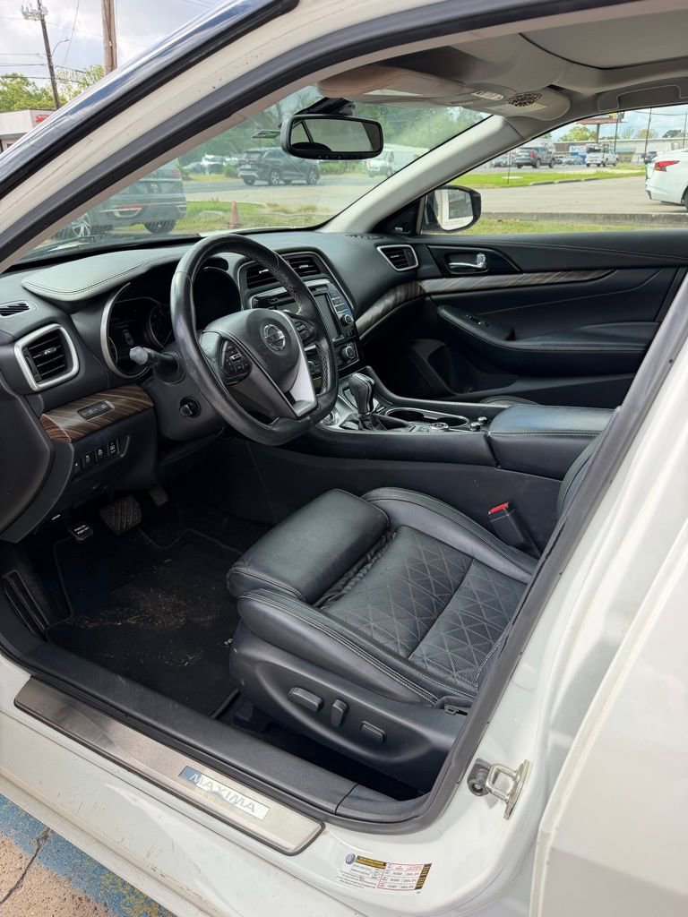 Used 2017 Nissan Maxima Platinum image 12