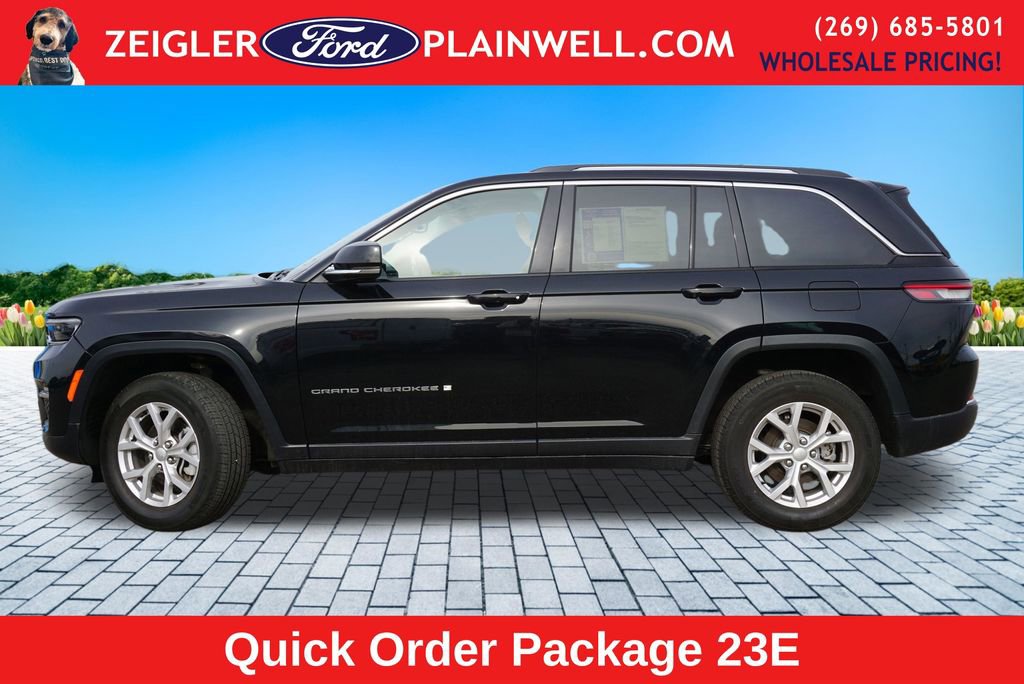 Used 2023 Jeep Grand Cherokee Limited w/ Trailer Tow Prep Group (B) image 2
