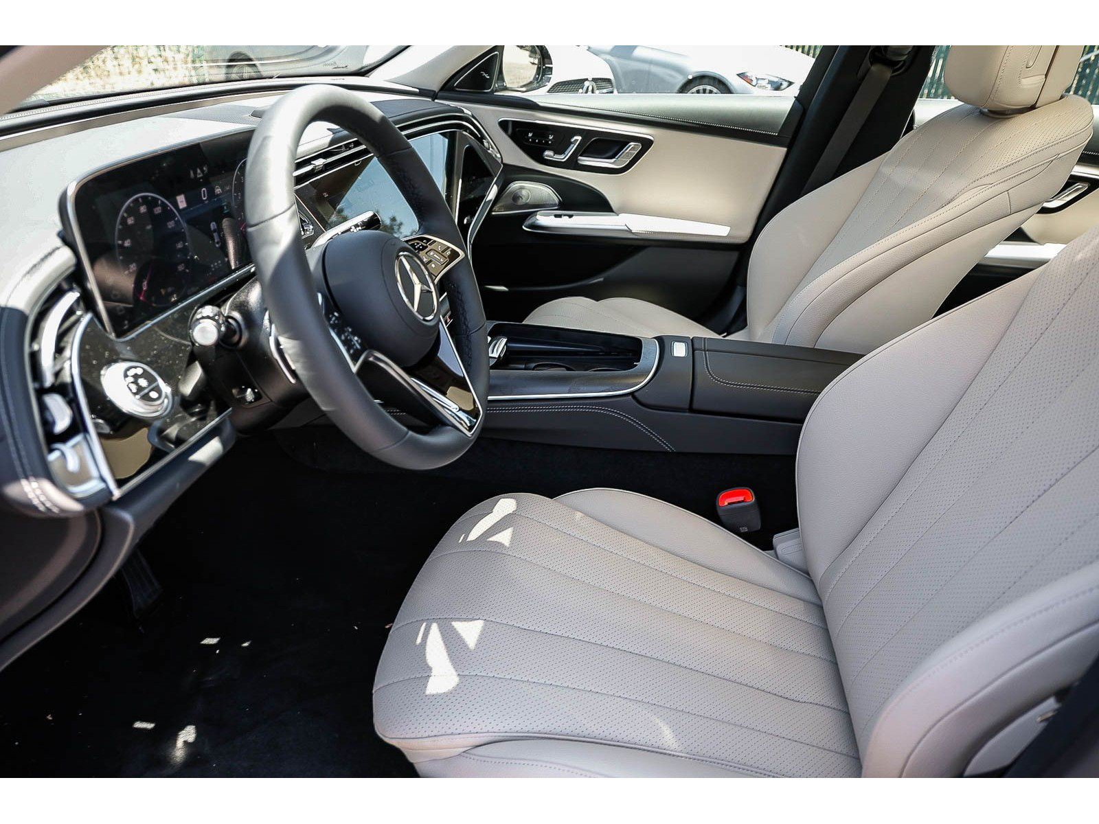 New 2026 Mercedes-Benz E 450 4MATIC Sedan image 20