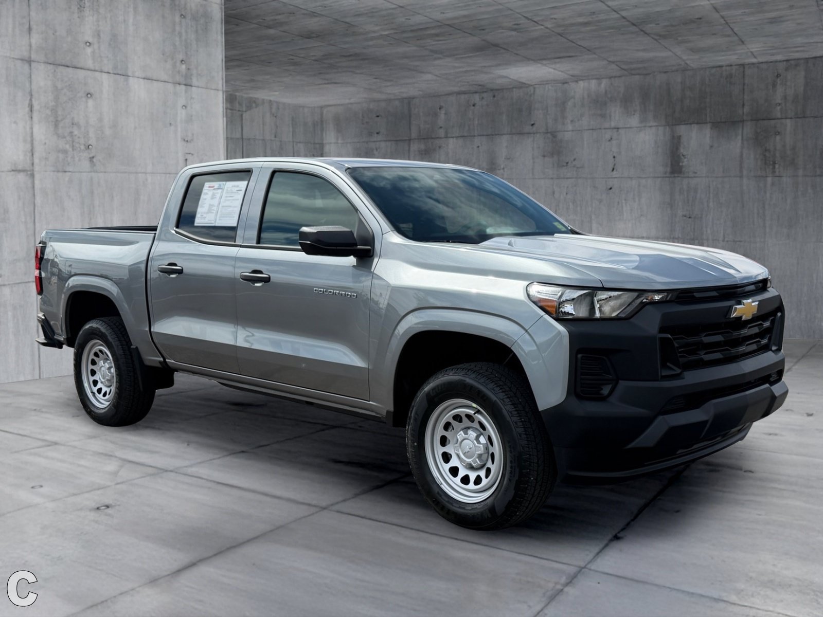 Used 2026 Chevrolet Colorado W/T RWD image 8