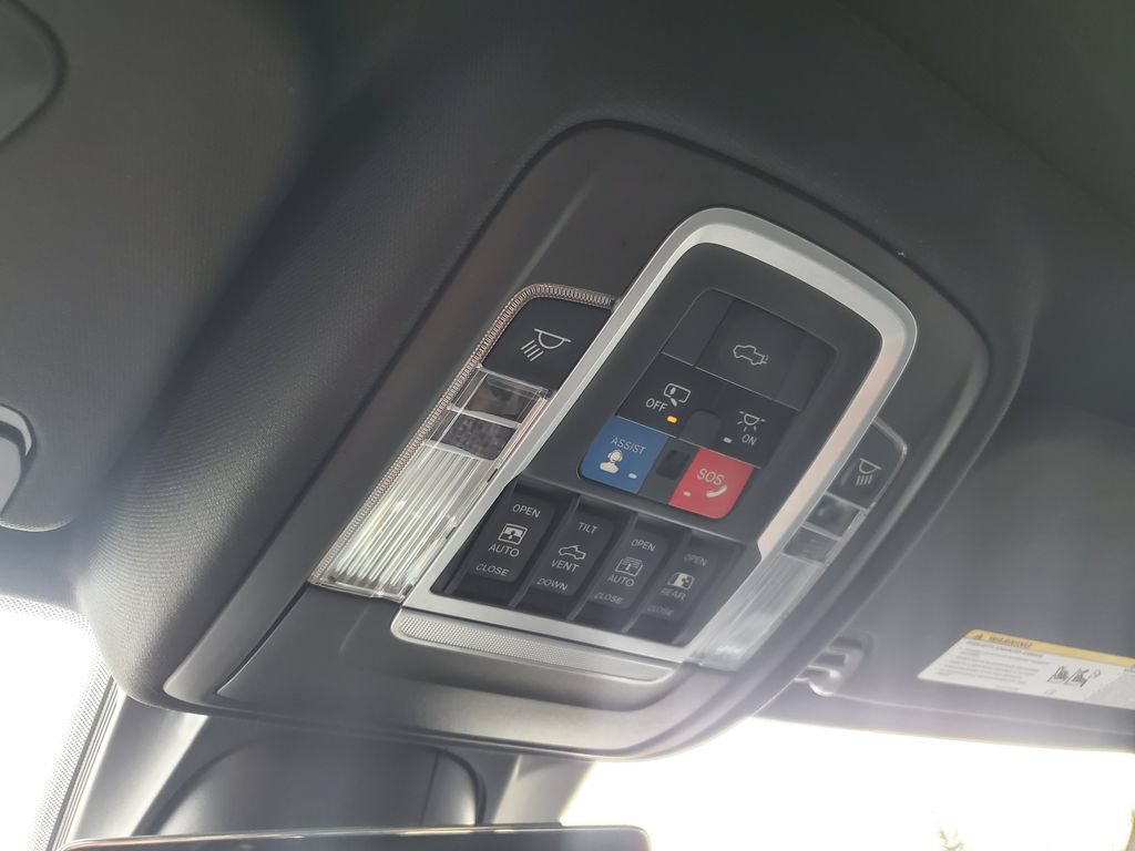 Used 2021 RAM 1500 Laramie w/ Night Edition AWD/4WD image 33