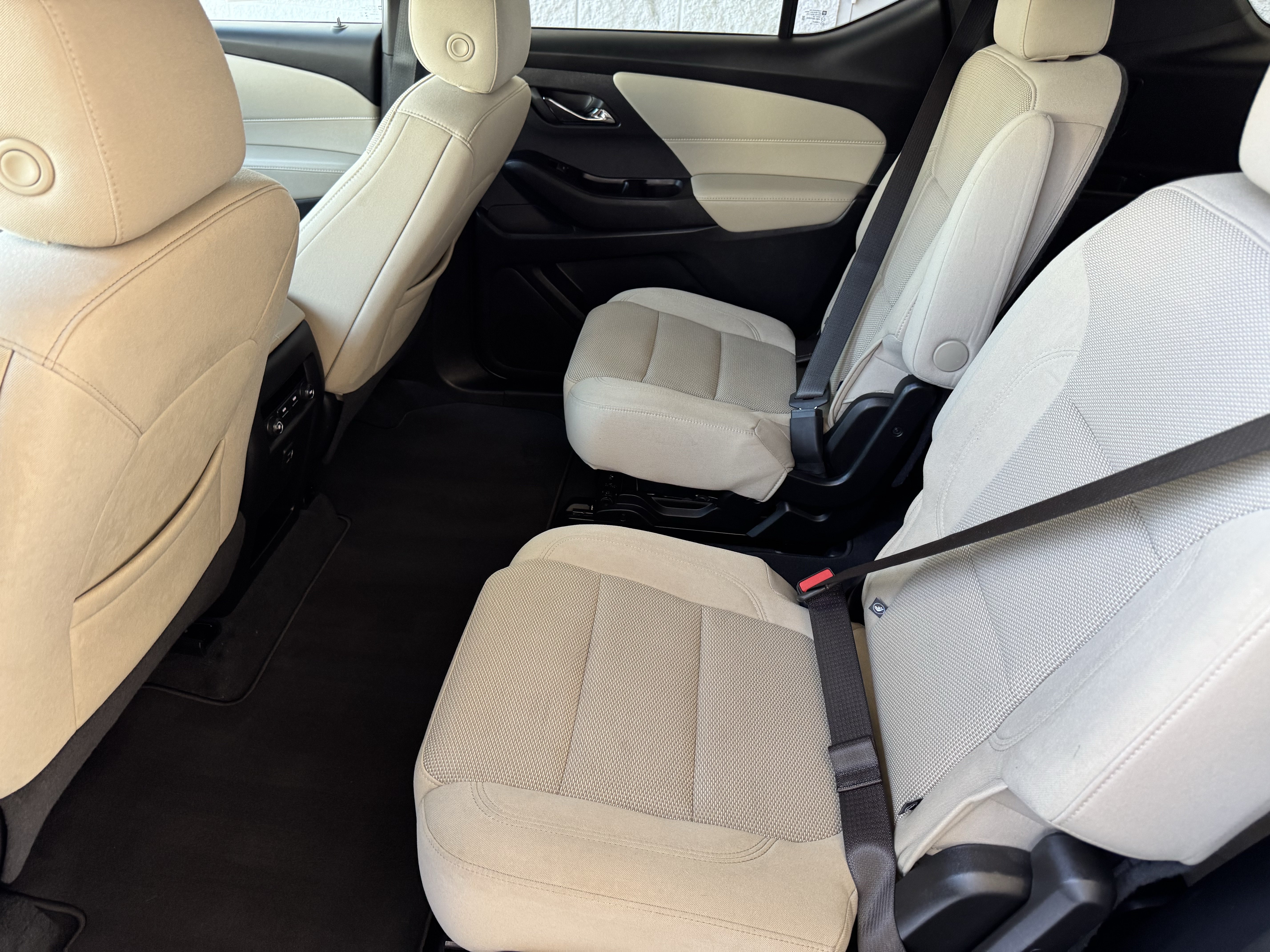 Certified 2023 Chevrolet Traverse LT w/ LPO, Cargo Package AWD/4WD image 24
