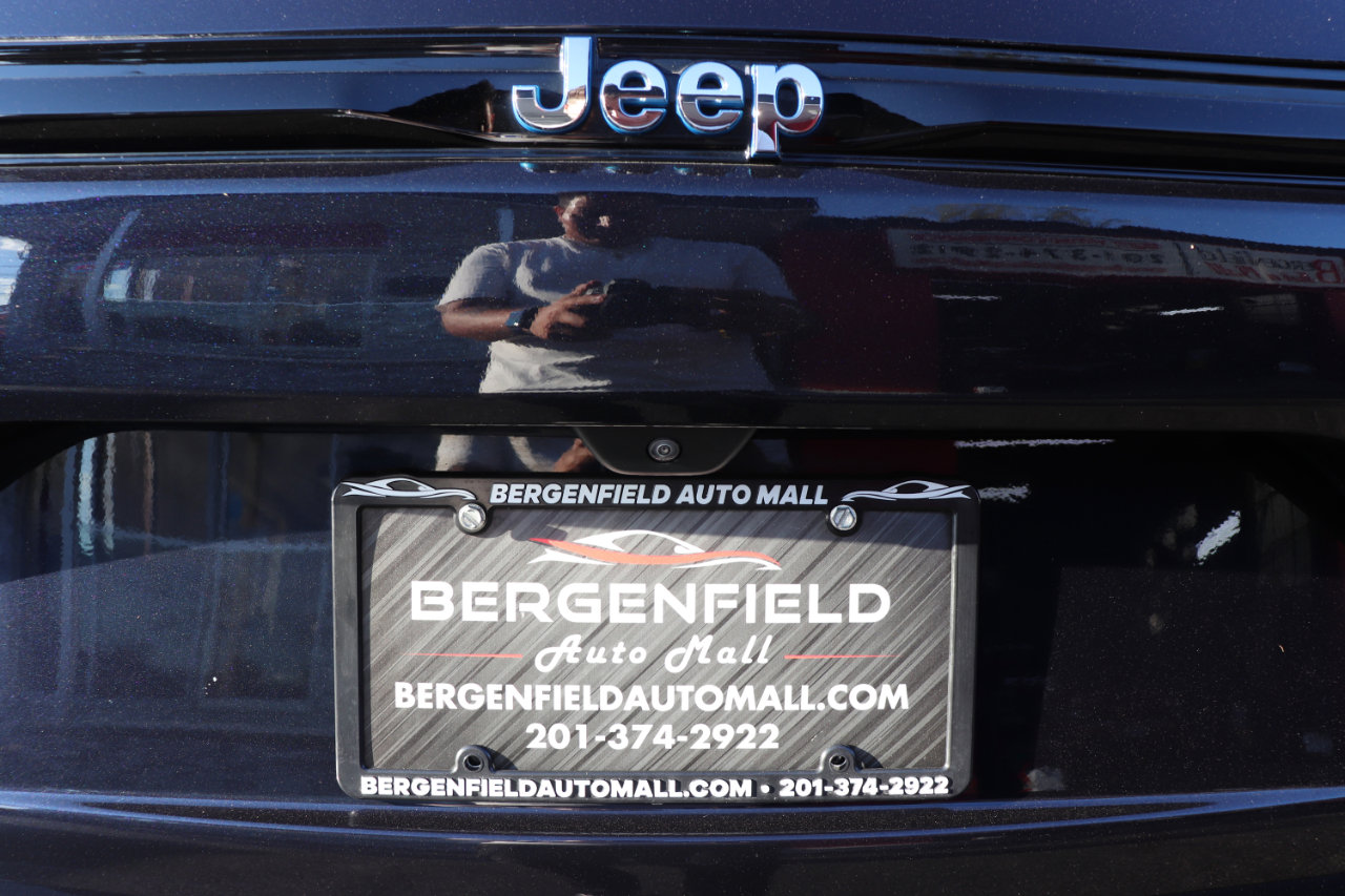 Used 2024 Jeep Grand Cherokee Limited 4xe image 64