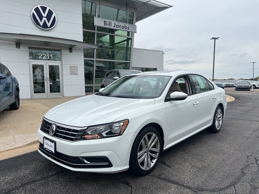 Used 2019 Volkswagen Passat 2.0T Wolfsburg w/ Wheels & Sunroof Package FWD image 2