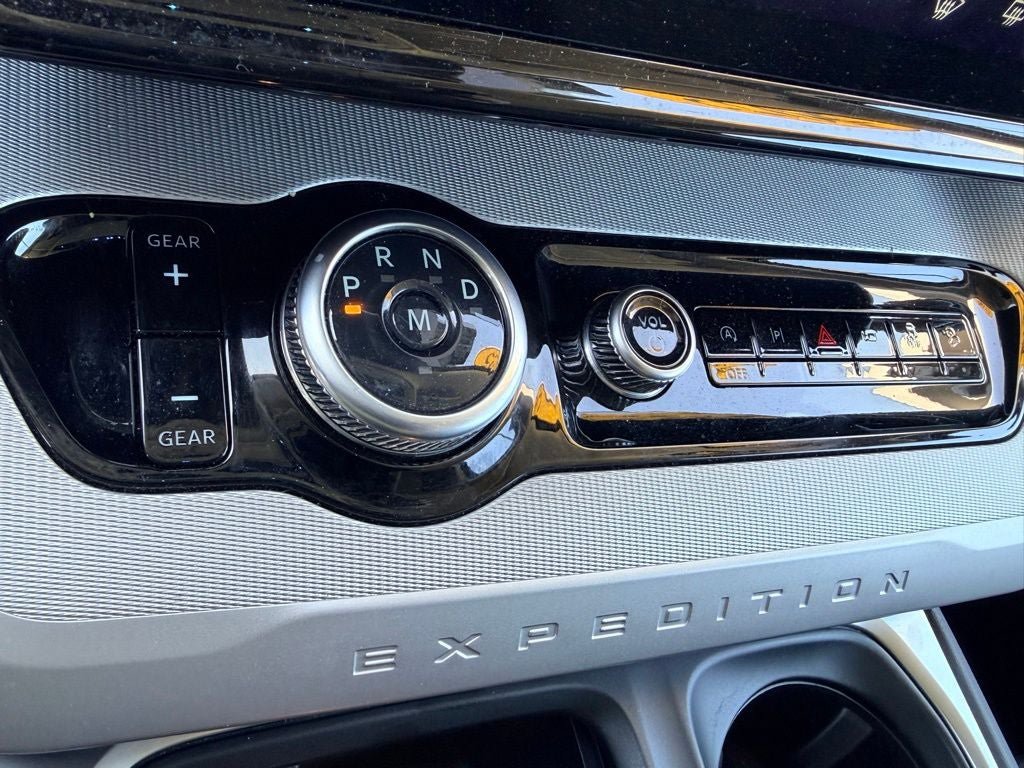 Certified 2025 Ford Expedition Max Active AWD/4WD image 31