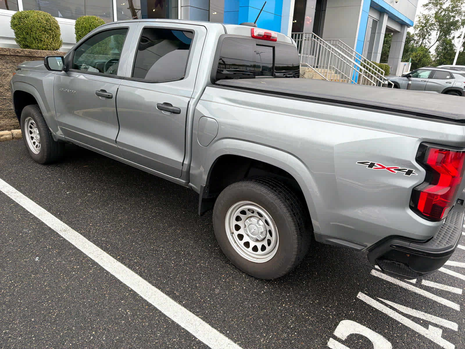 Certified 2024 Chevrolet Colorado W/T w/ WT Convenience Package II AWD/4WD image 5