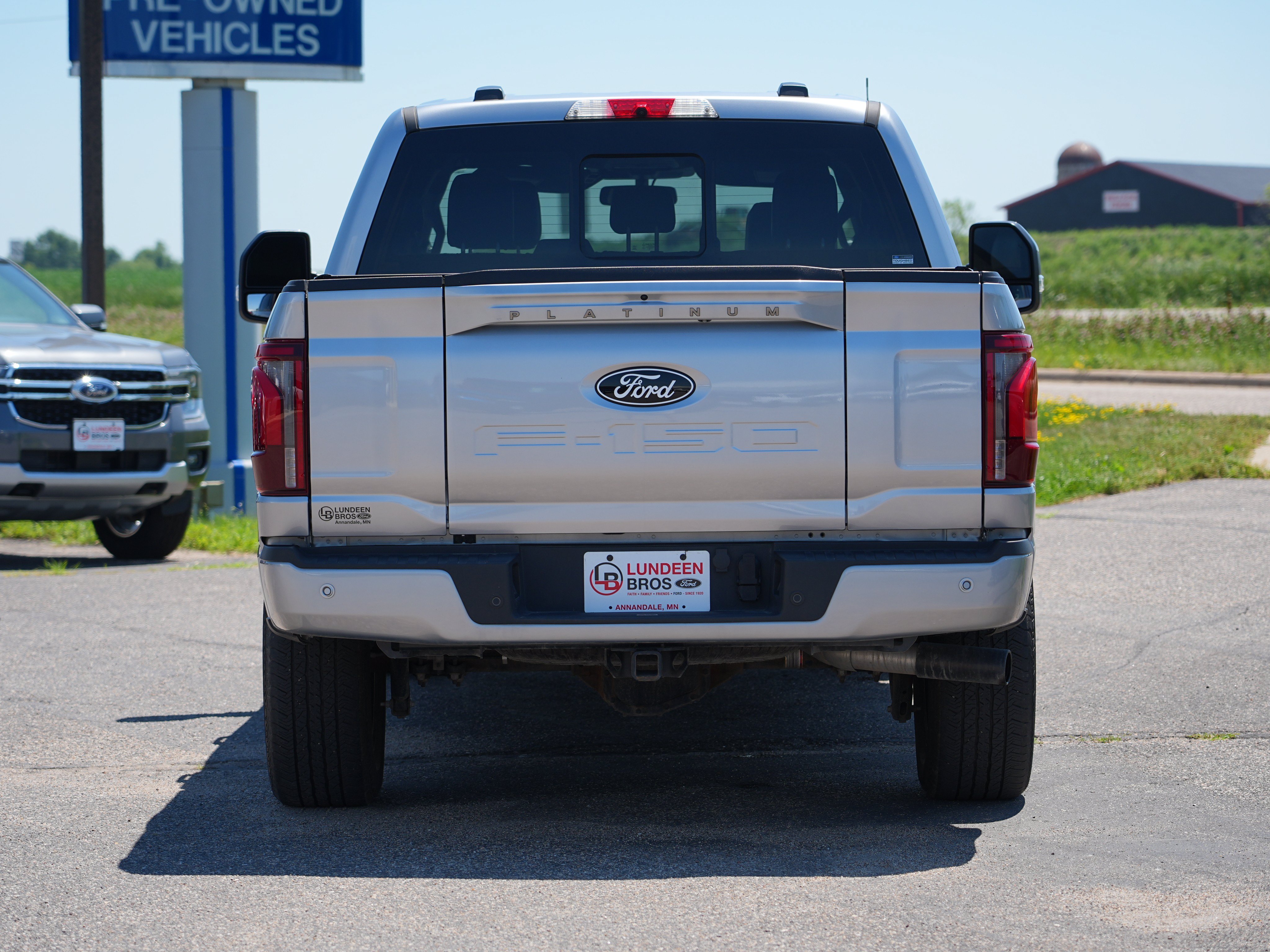 Used 2025 Ford F150 Platinum AWD/4WD image 4
