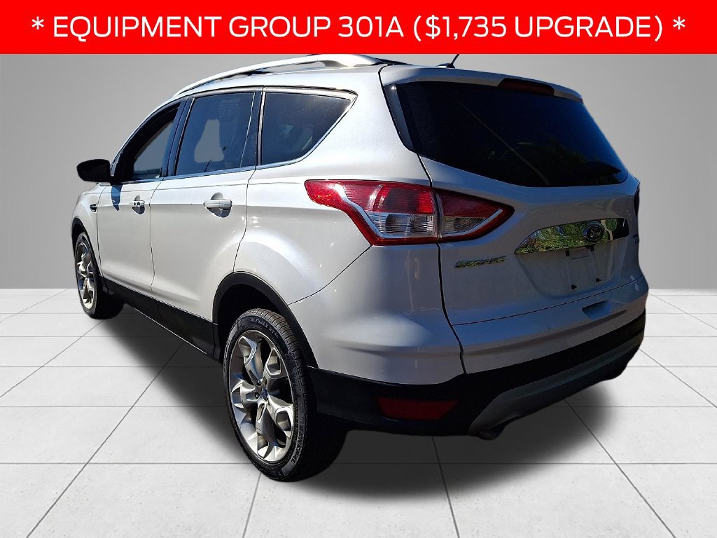Used 2016 Ford Escape Titanium w/ Equipment Group 301A AWD/4WD image 3