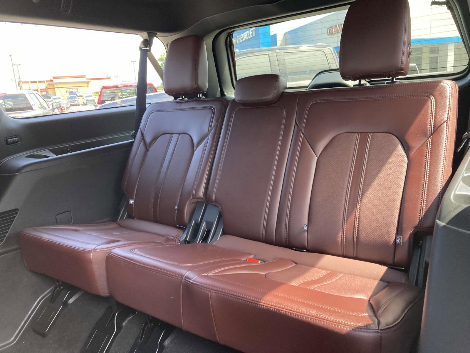 Used 2024 Ford Expedition Max Limited image 10