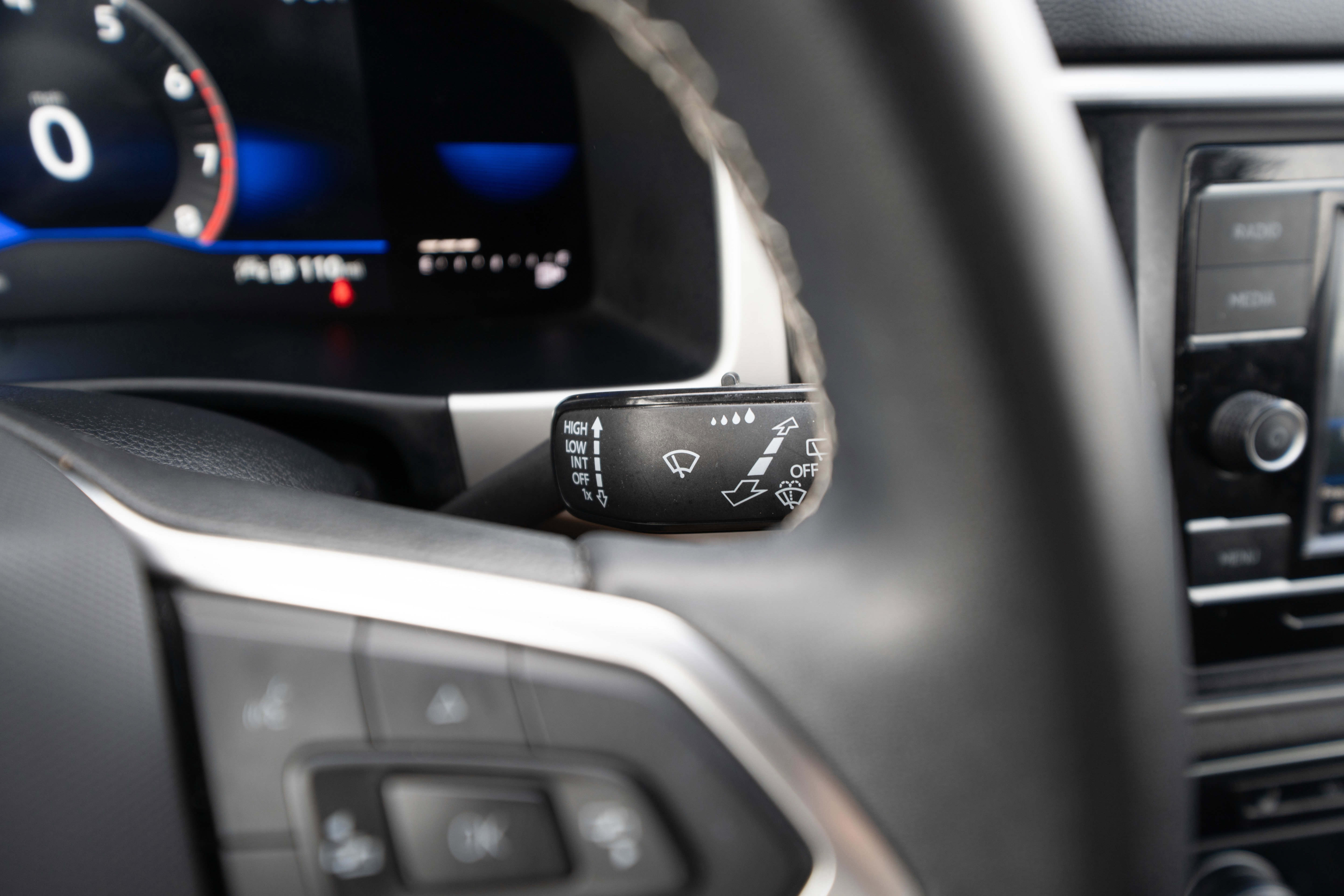 Used 2023 Volkswagen Atlas Cross Sport SE image 14