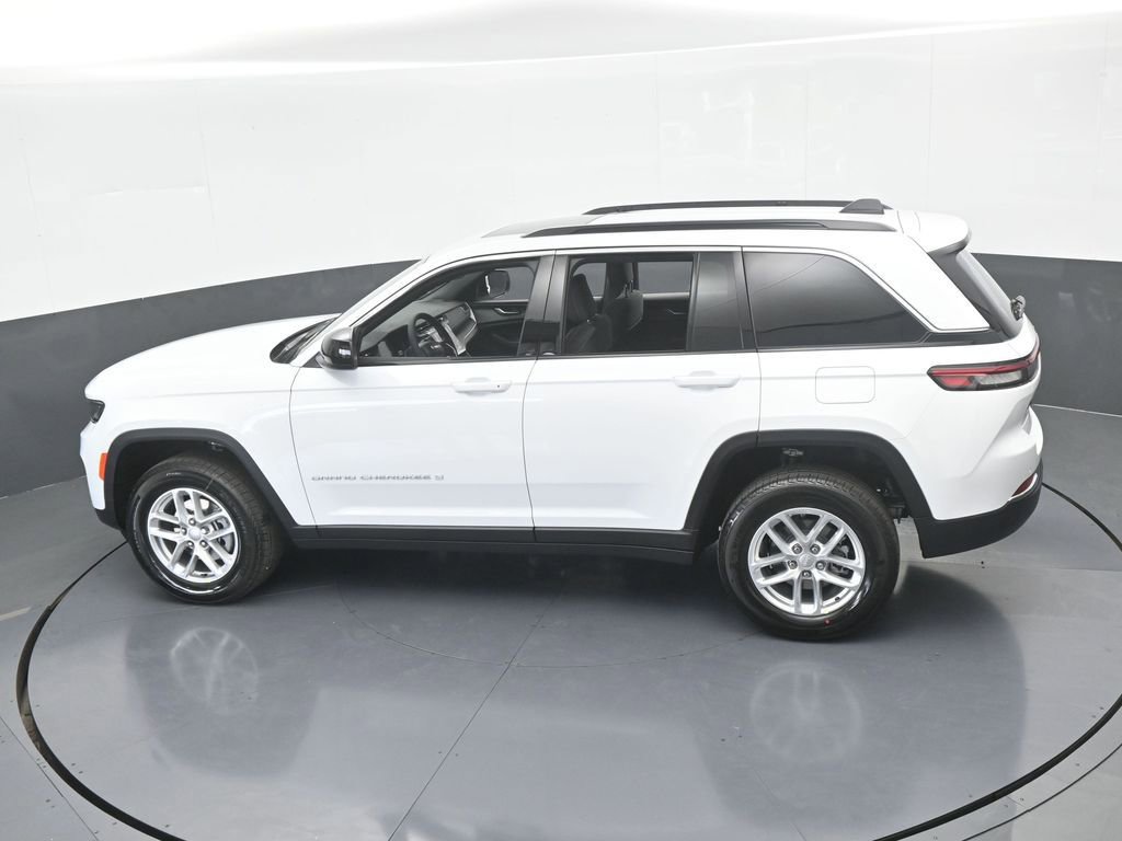 New 2025 Jeep Grand Cherokee Laredo RWD image 47