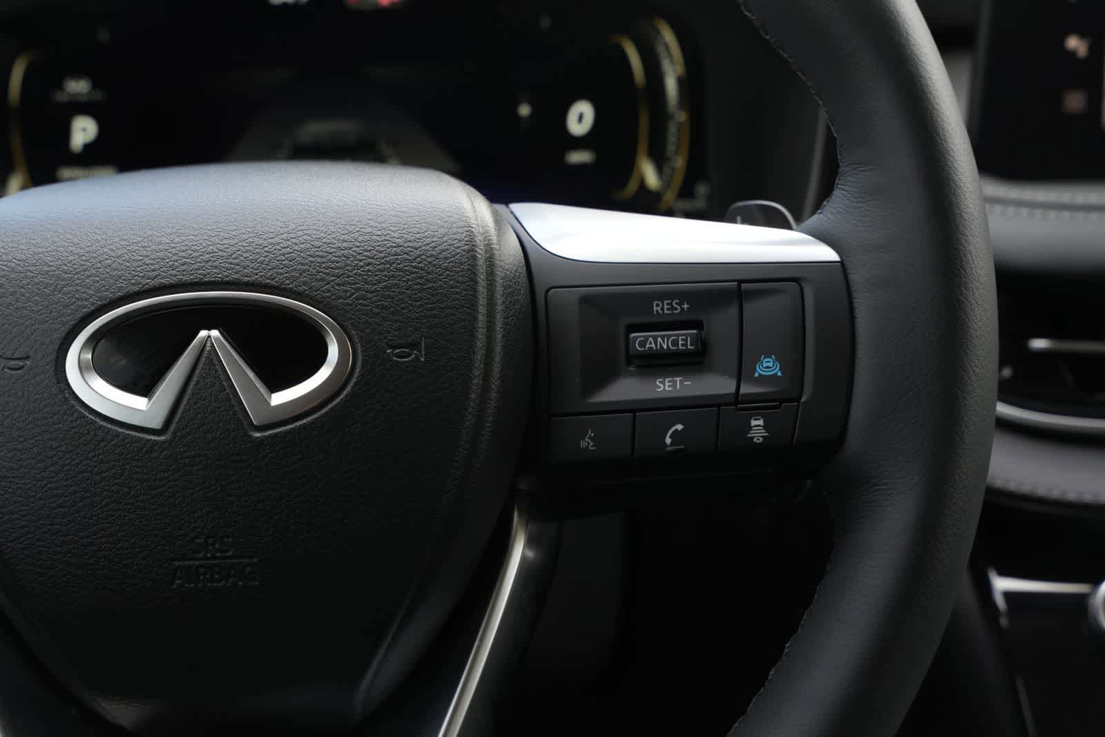 Used 2026 INFINITI QX60 Luxe w/ Cargo Package FWD image 11