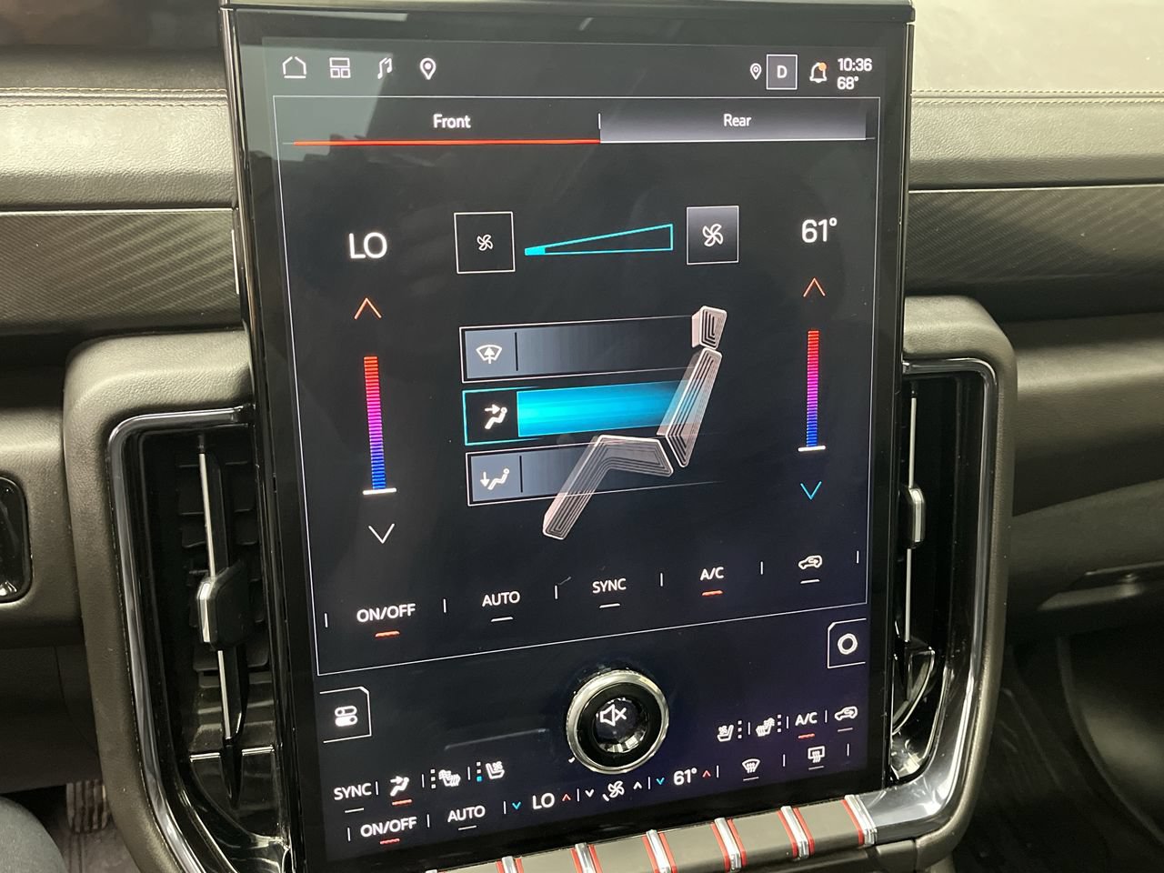 Certified 2025 GMC Yukon XL AT4 w/ AT4 Premium Package AWD/4WD image 23