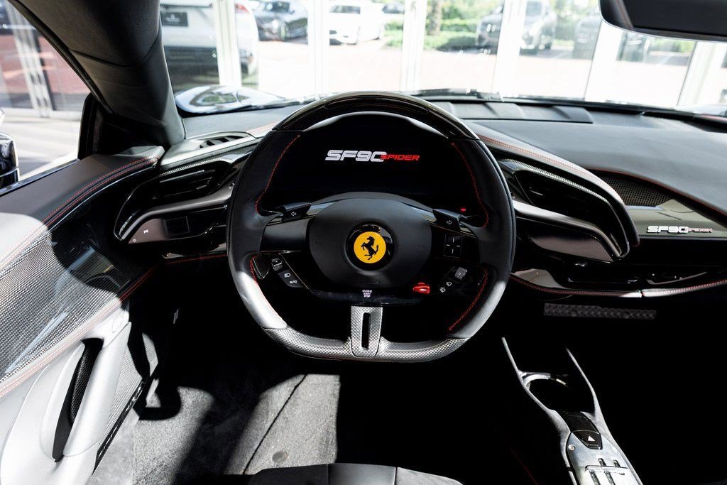 Used 2022 Ferrari SF90 Spider image 36