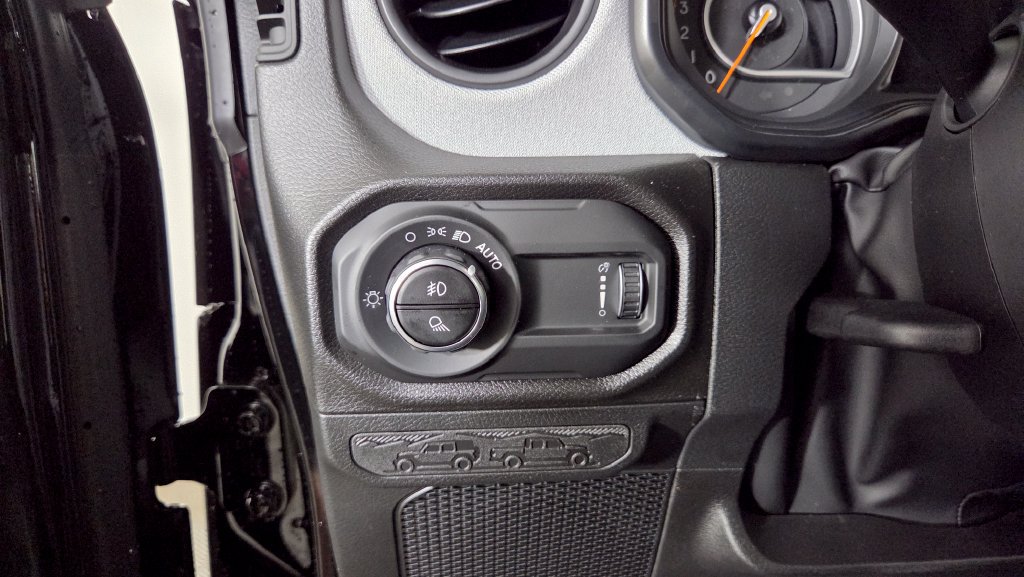 New 2026 Jeep Gladiator Sport AWD/4WD image 15
