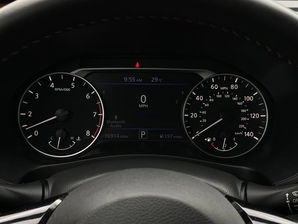 Used 2025 Nissan Altima 2.5 SR FWD image 15