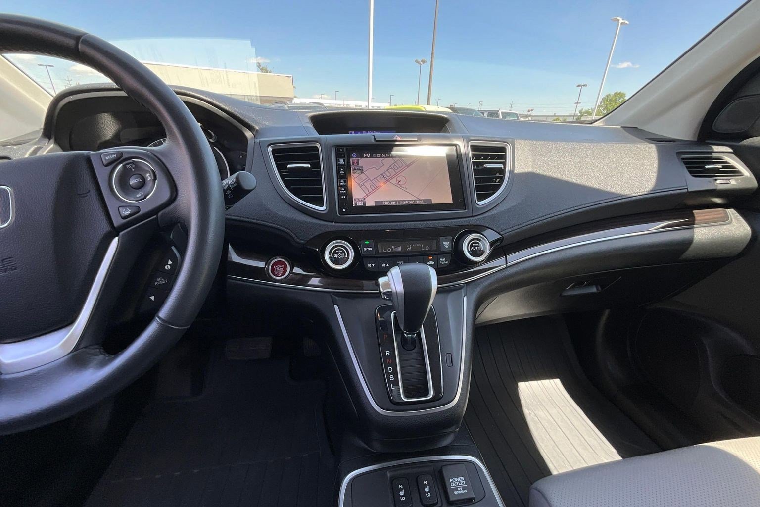 Used 2015 Honda CR-V Touring image 9