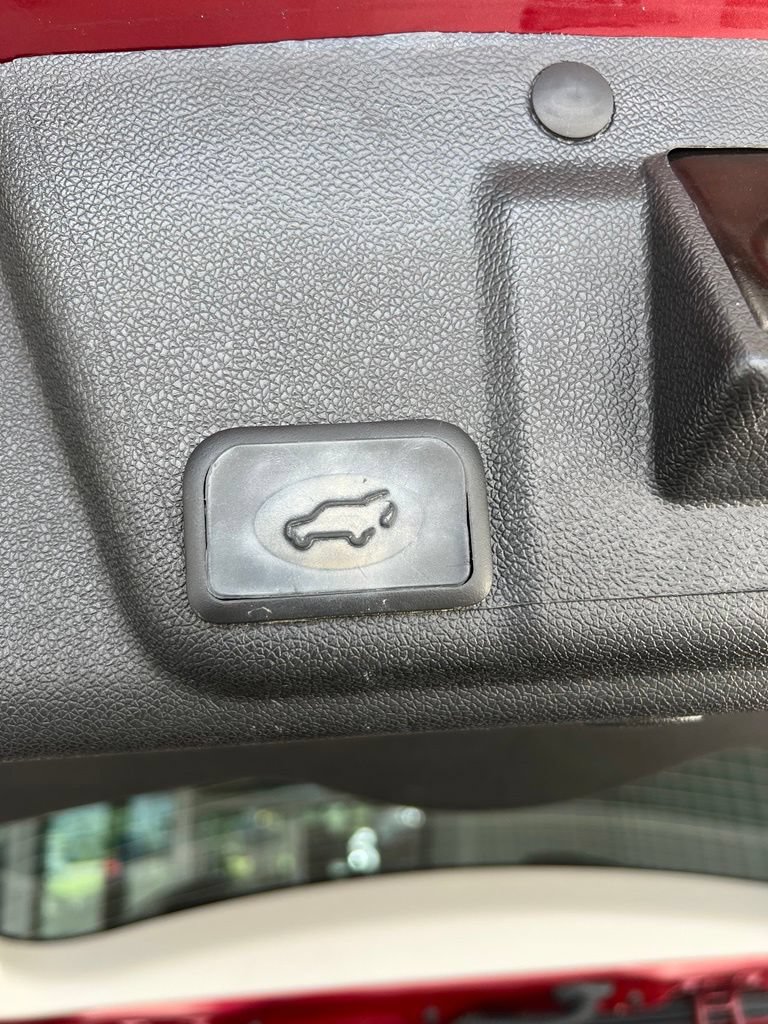 Used 2015 Buick Enclave Leather FWD image 12