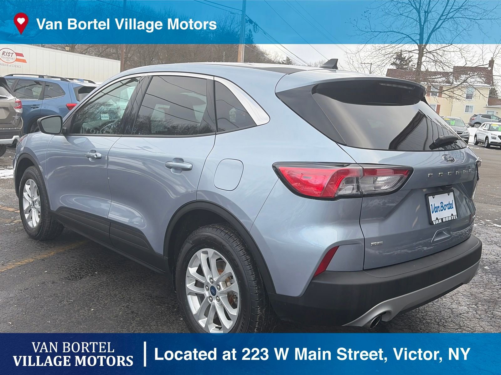 Used 2022 Ford Escape SE w/ Cold Weather Package image 7