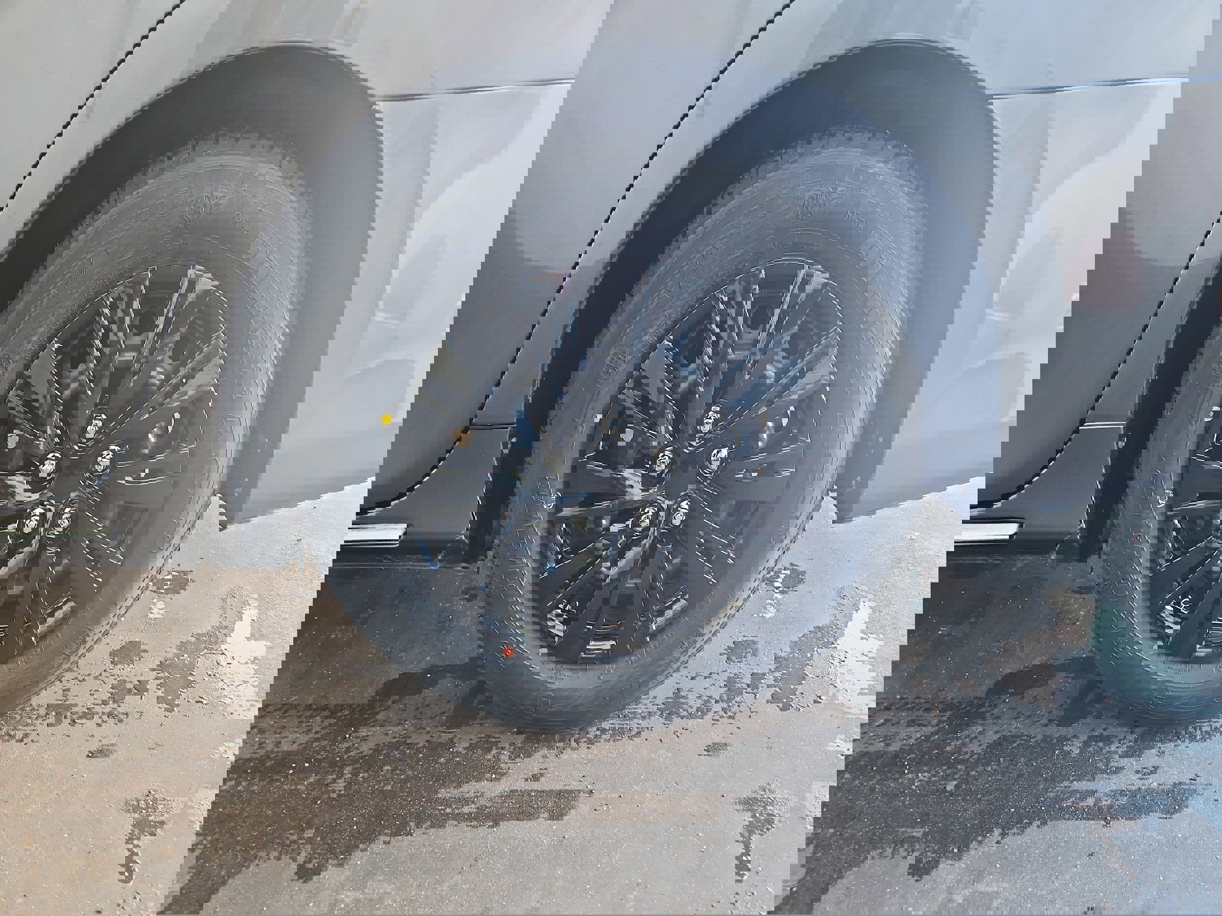 Used 2014 Toyota Camry LE image 24