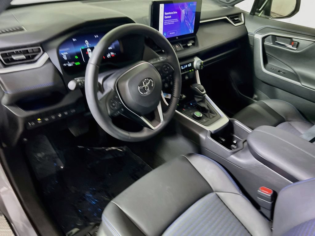 Used 2023 Toyota RAV4 XSE AWD/4WD image 9